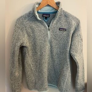 Patagonia women’s quarter zip size medium